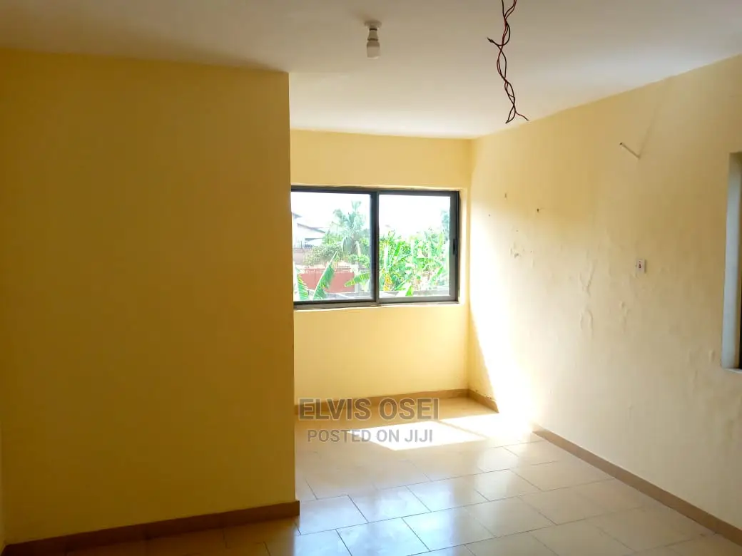 2bdrm Apartment in Barrier, Ofankor for rent