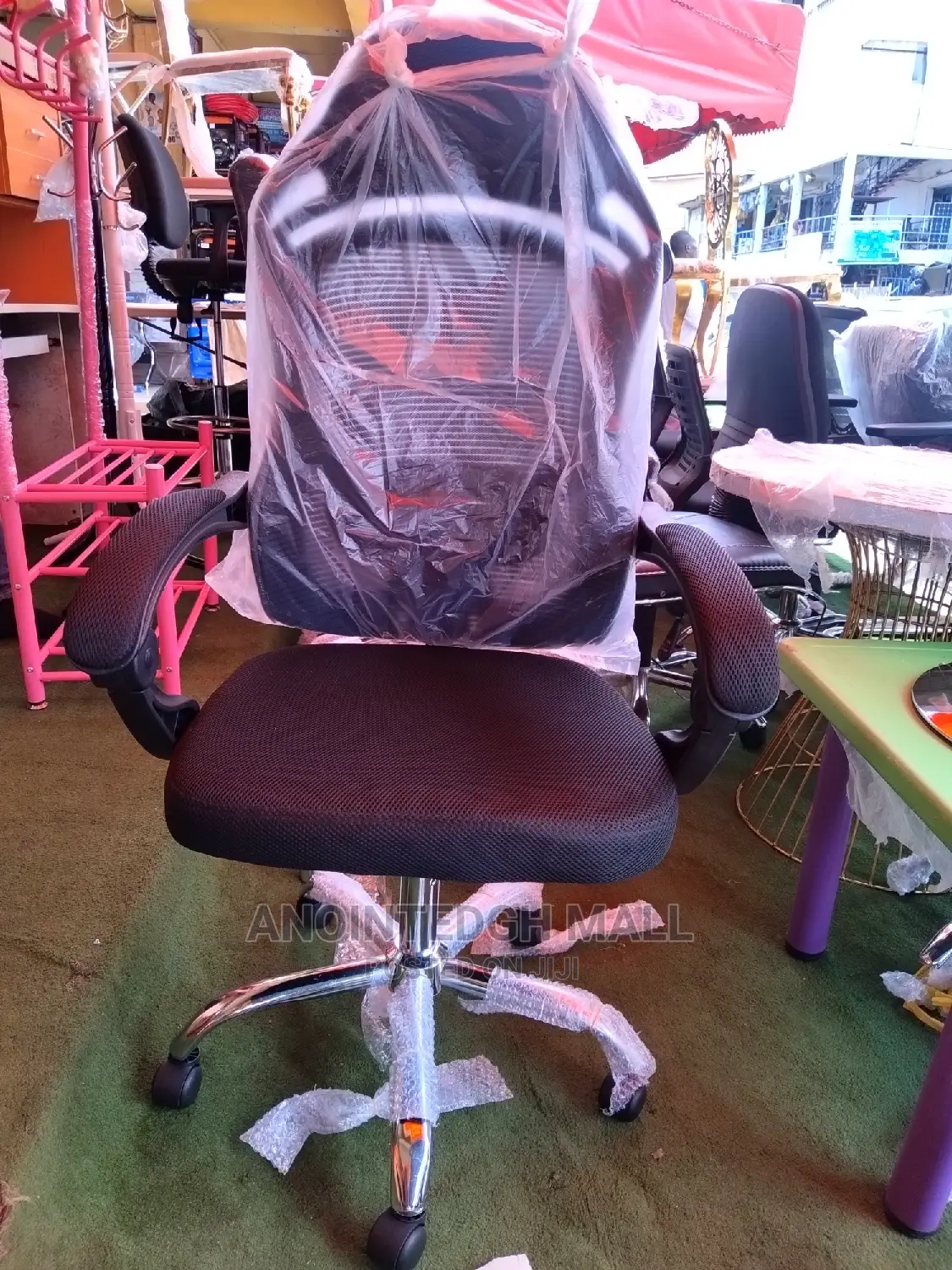 Managers Swivel Chair - Black