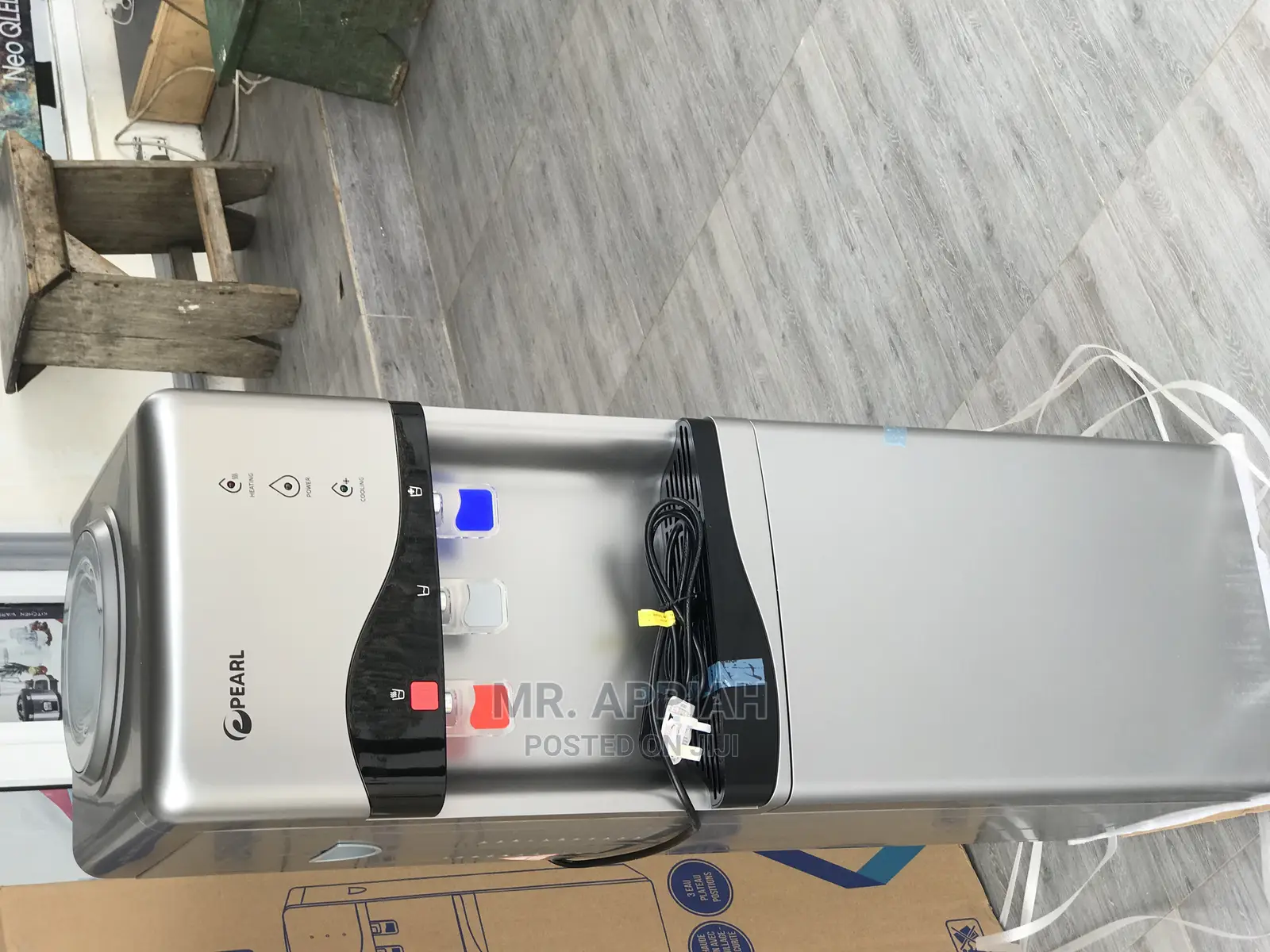 Authentic Pearl PWD-2116 FBL Hot/Cold Water Dispenser.