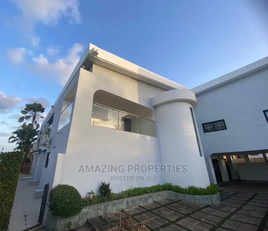 4bdrm House in Abelemkpe for rent