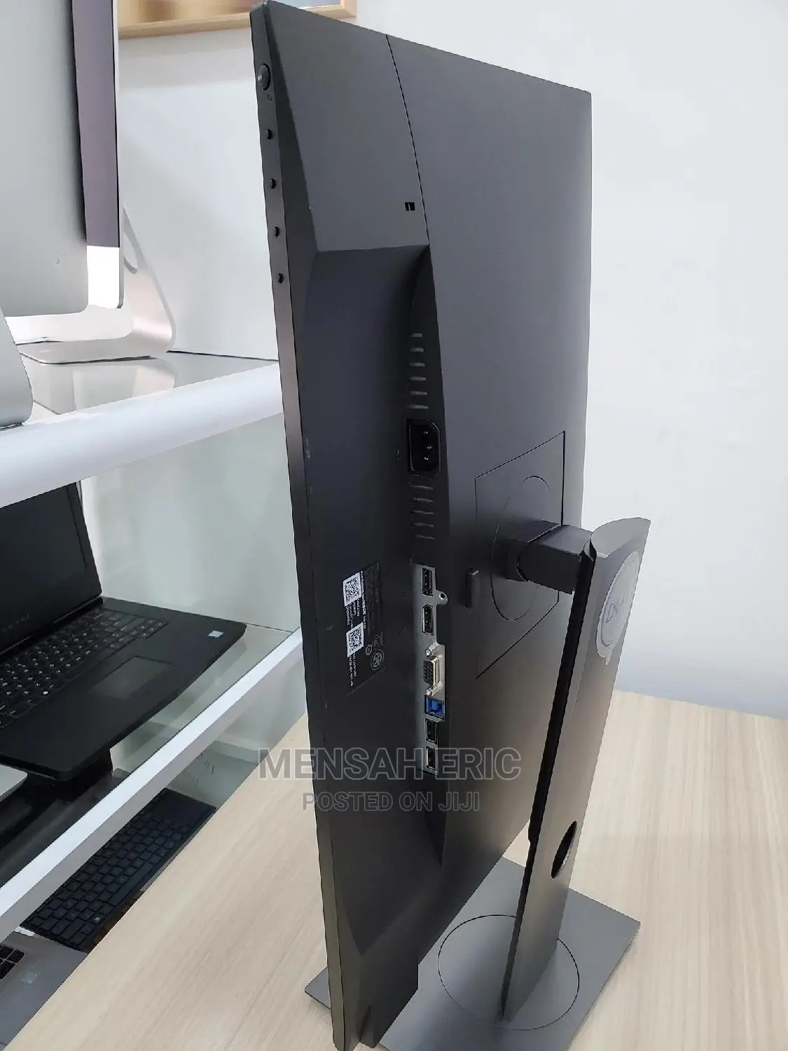24"Inches Dell Edgeless Moniitor