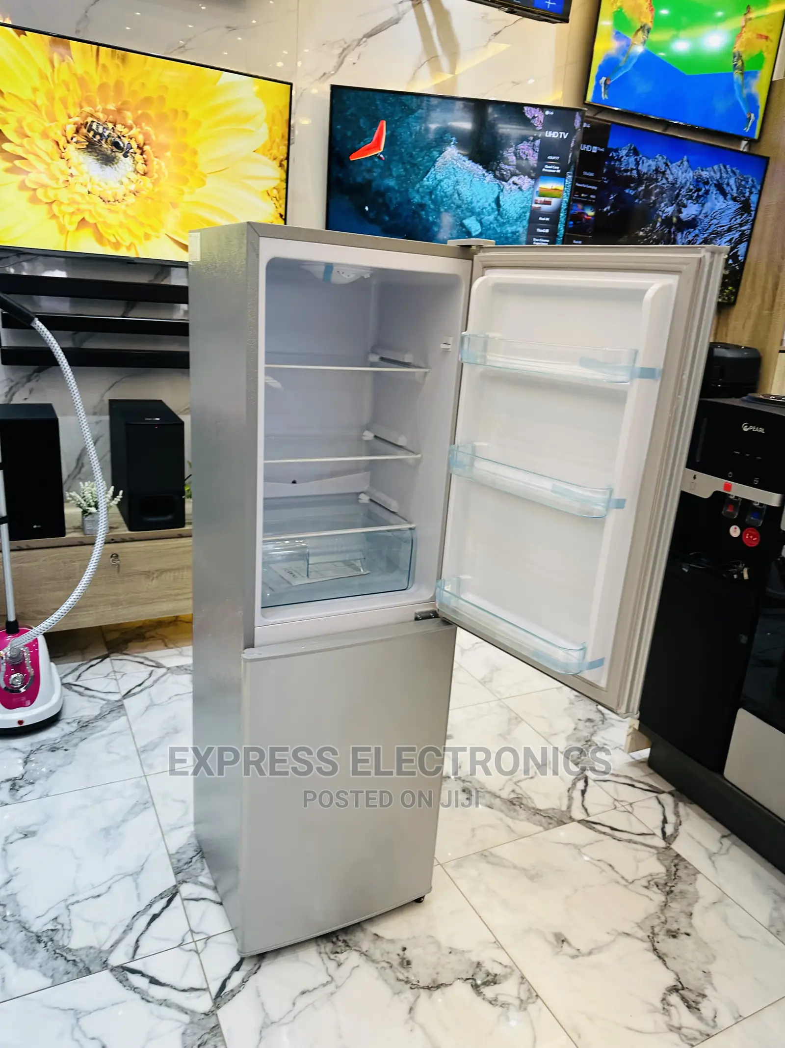 Foreign Standard Sleek Nasco Nasf2-18fl Bottom Freezer