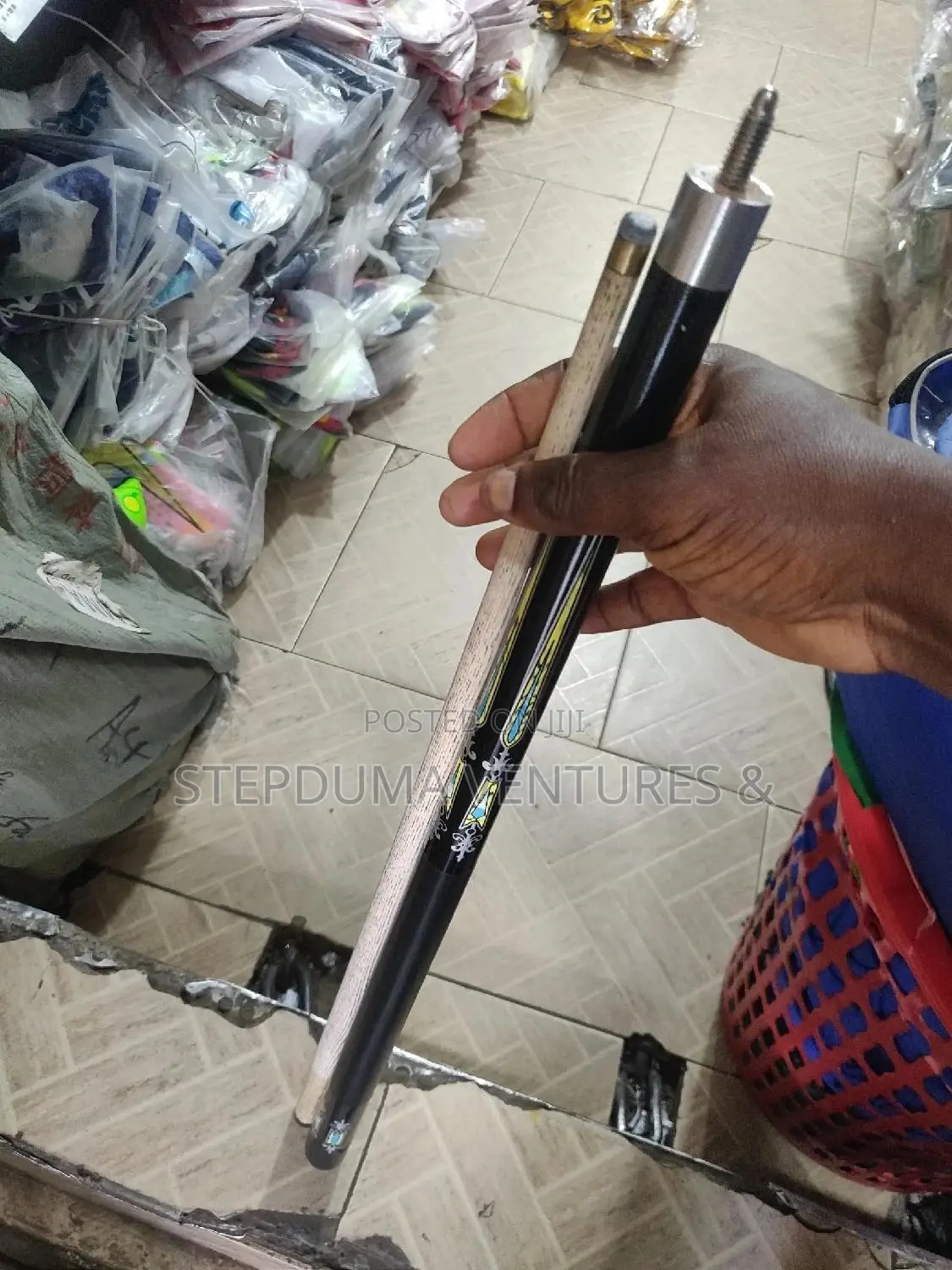 Screw Adjusted Snooker Cue Stick