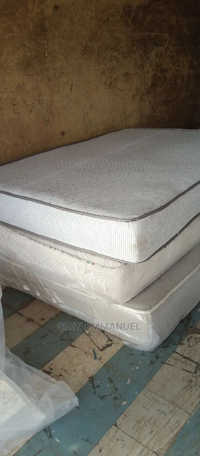 60/80 Queen Size Mattresses Going for Low Prices