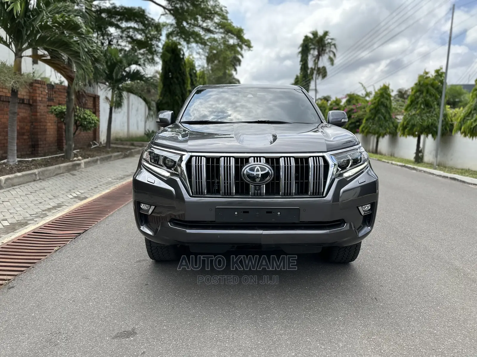 Toyota Land Cruiser Prado 2.7 2017 Gray