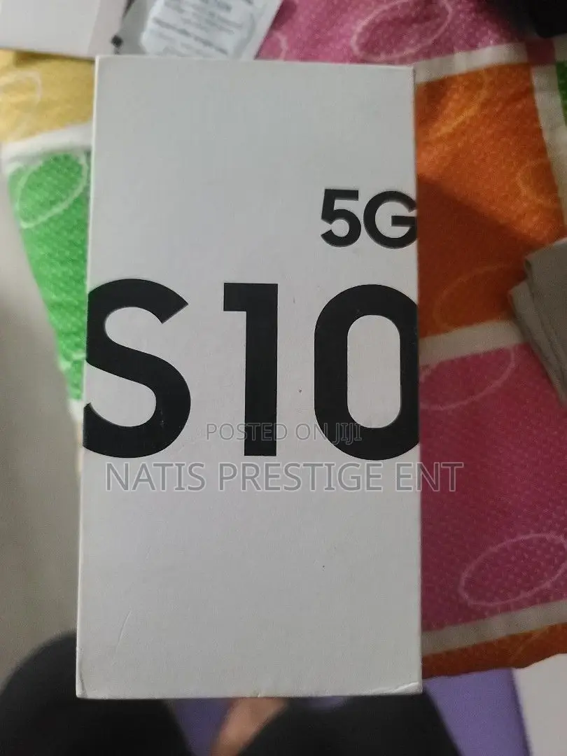 New Samsung Galaxy S10 5G 256 GB Black