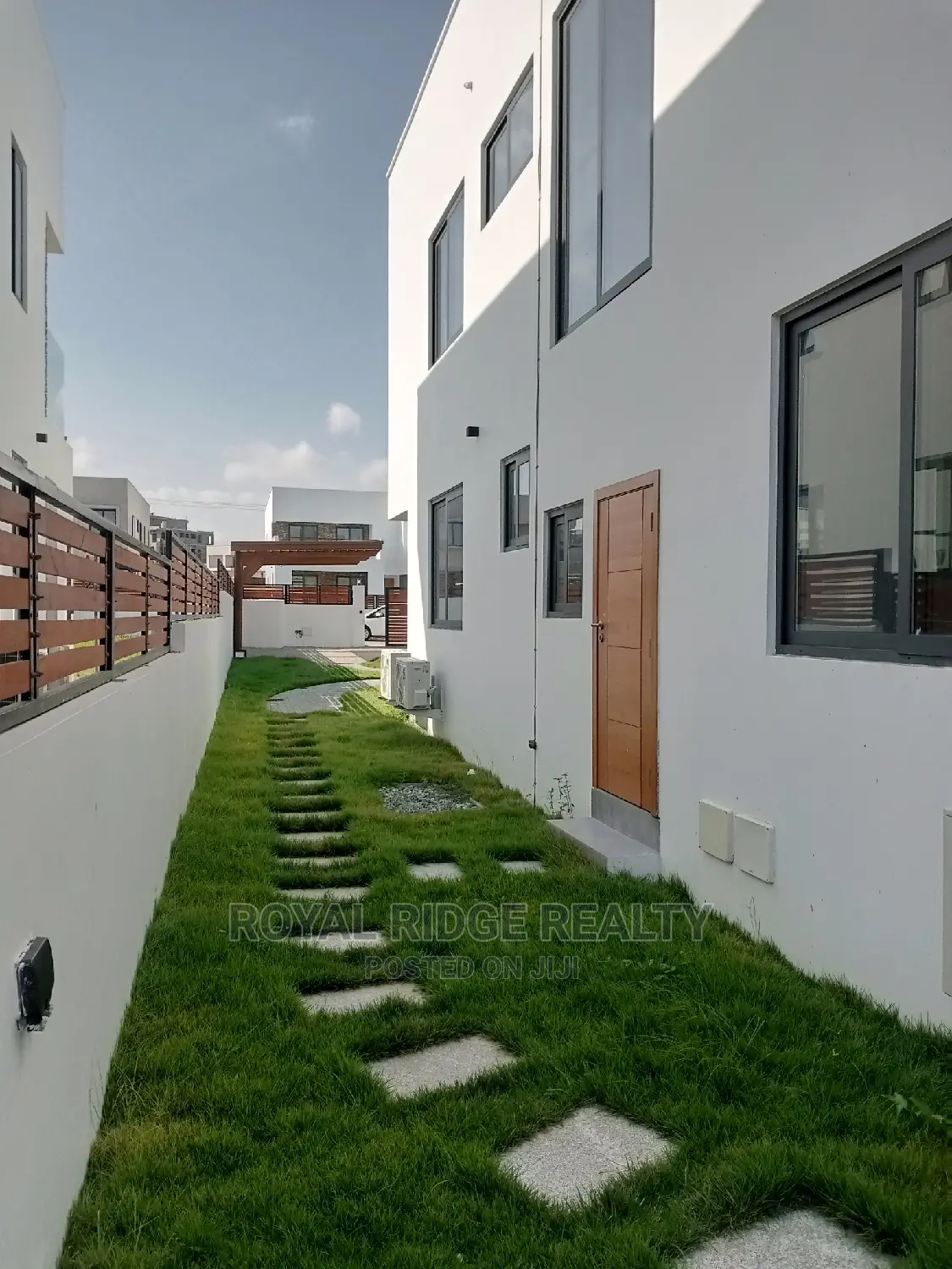 4bedrooms House for With One BBQ for Rent at Tseaddo