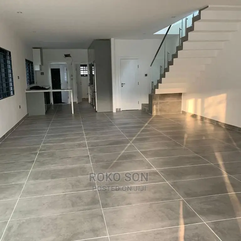 3bdrm Duplex in Dr Roko, Adenta for sale