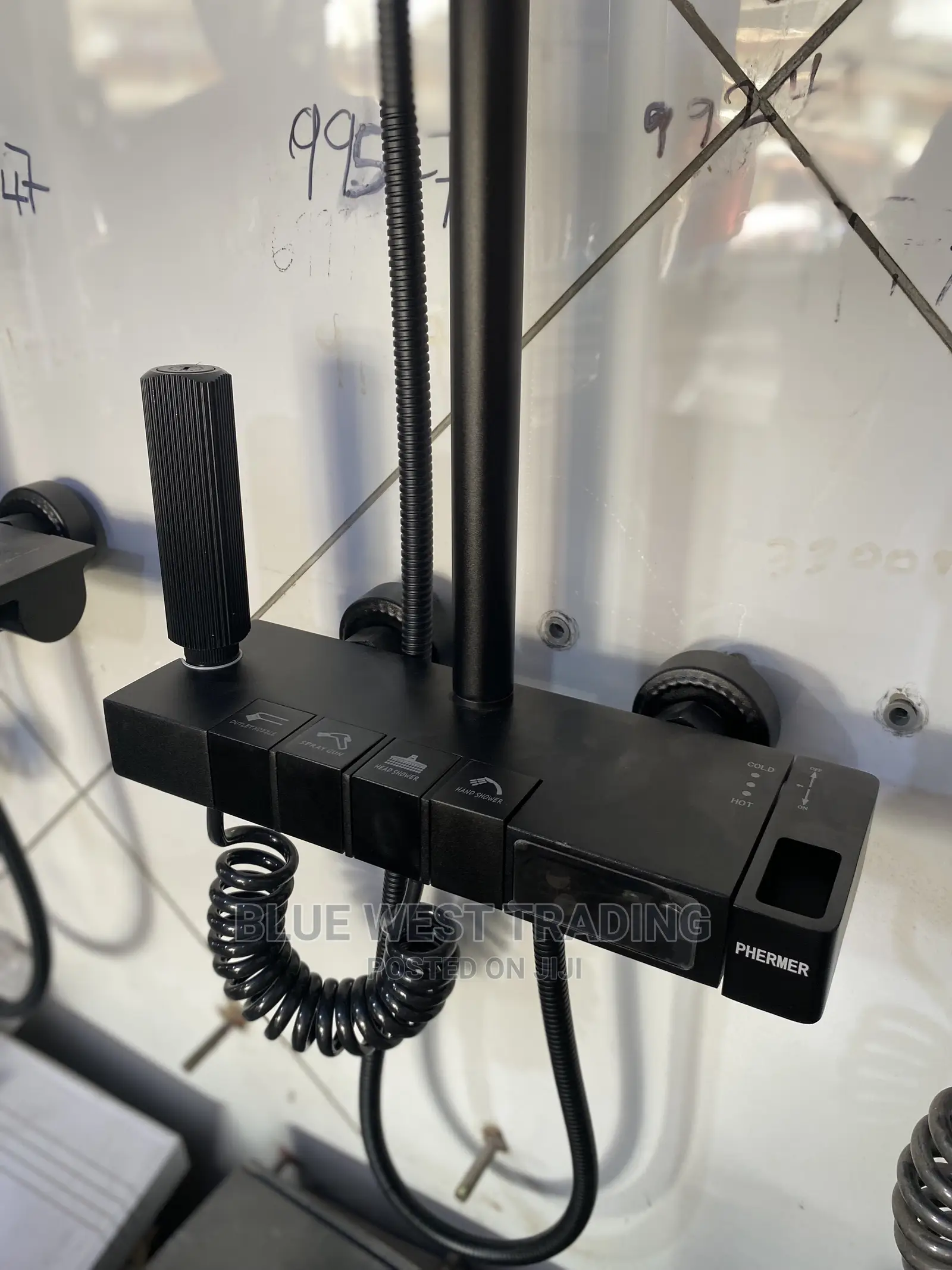 Black Shower With Temperature Indicator - Piano Style Shower