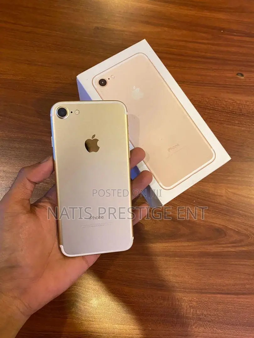 New Apple iPhone 7 32 GB Gold