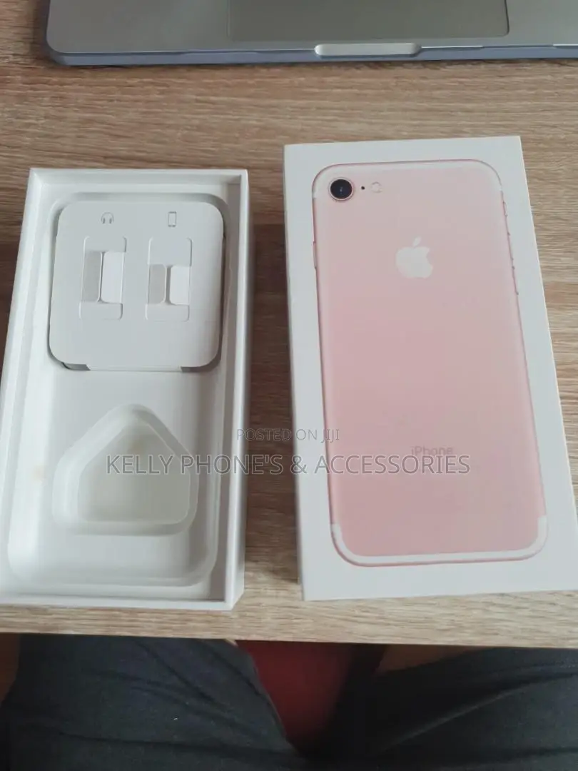 New Apple iPhone 7 128 GB Gold