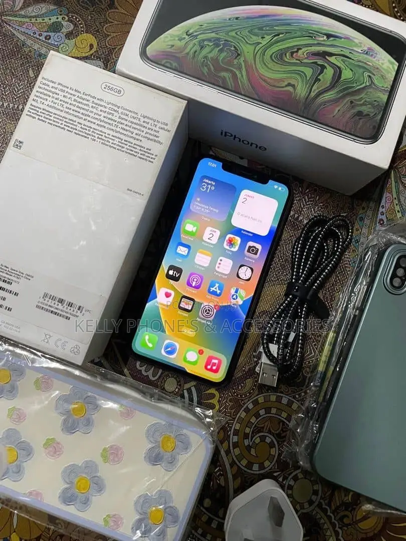New Apple iPhone XS Max 256 GB Black
