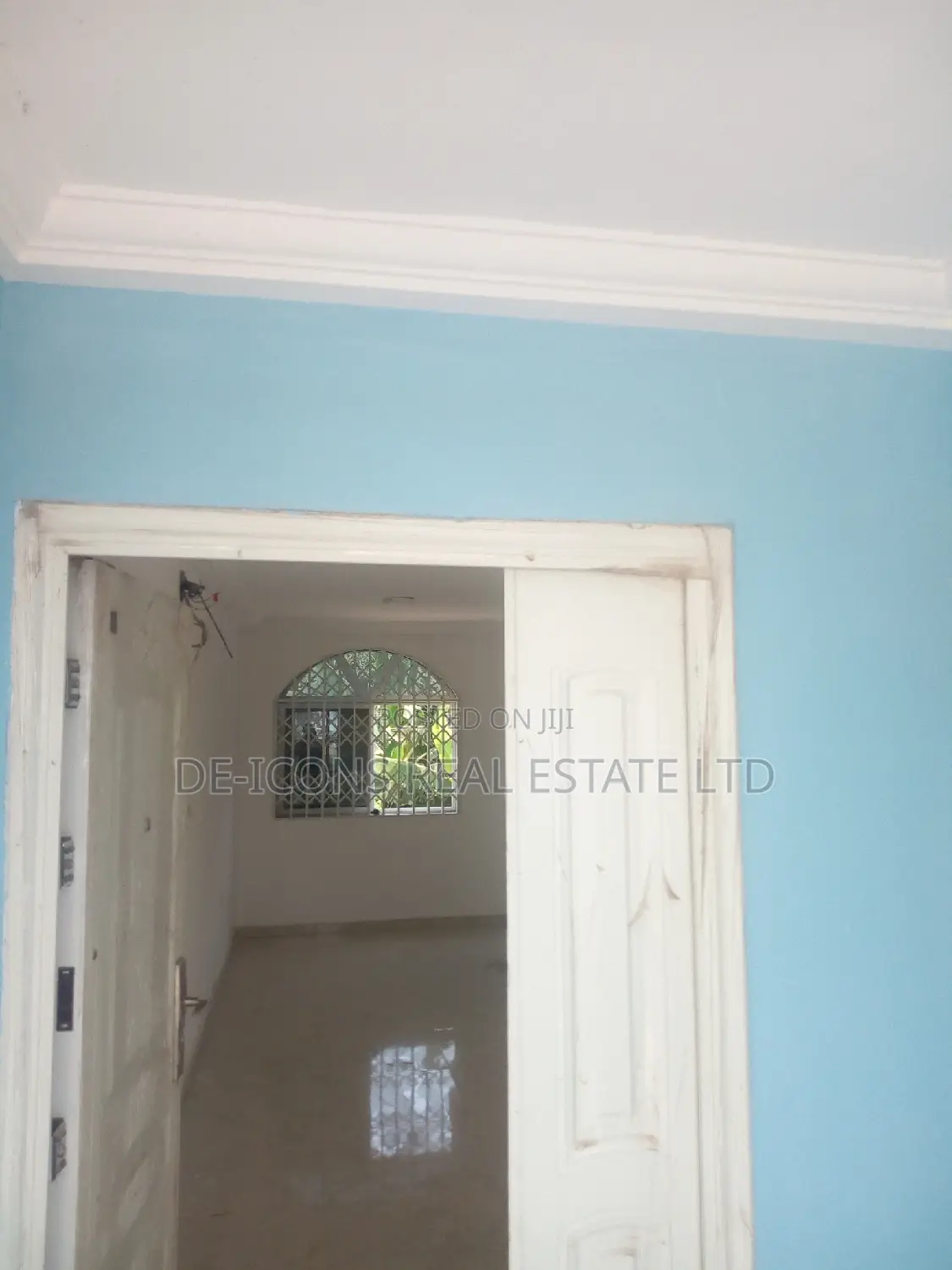 2bdrm Duplex in De-Icons Real Estate, Awutu Senya East Municipal