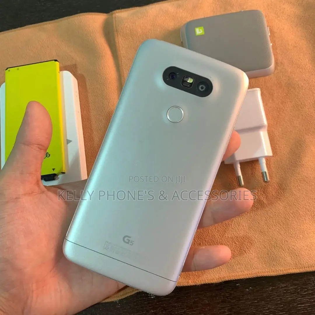 New LG G5 32 GB Silver