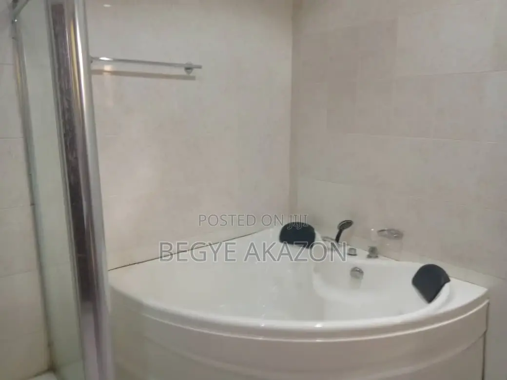 3bdrm House in Trazacco, East Legon for rent