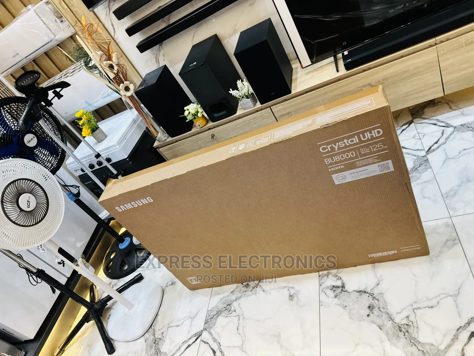 Triluminos UHD Smart Display Samsung 50”Bu8000 Tv