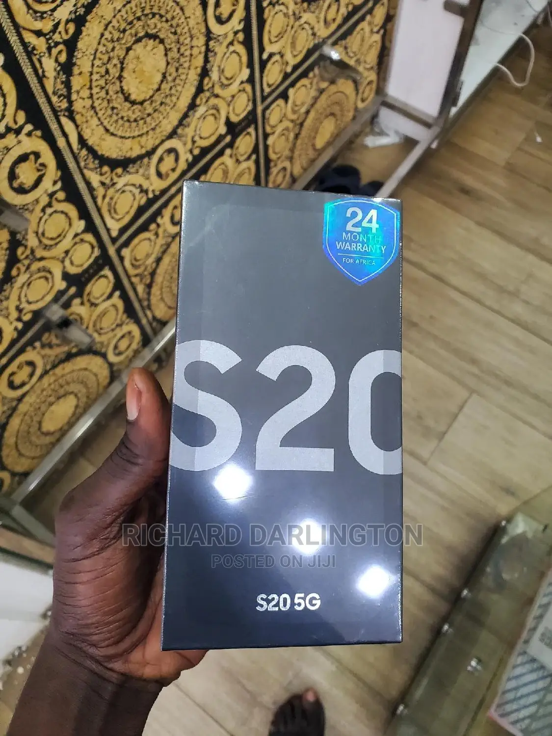 New Samsung Galaxy S20 128 GB Silver