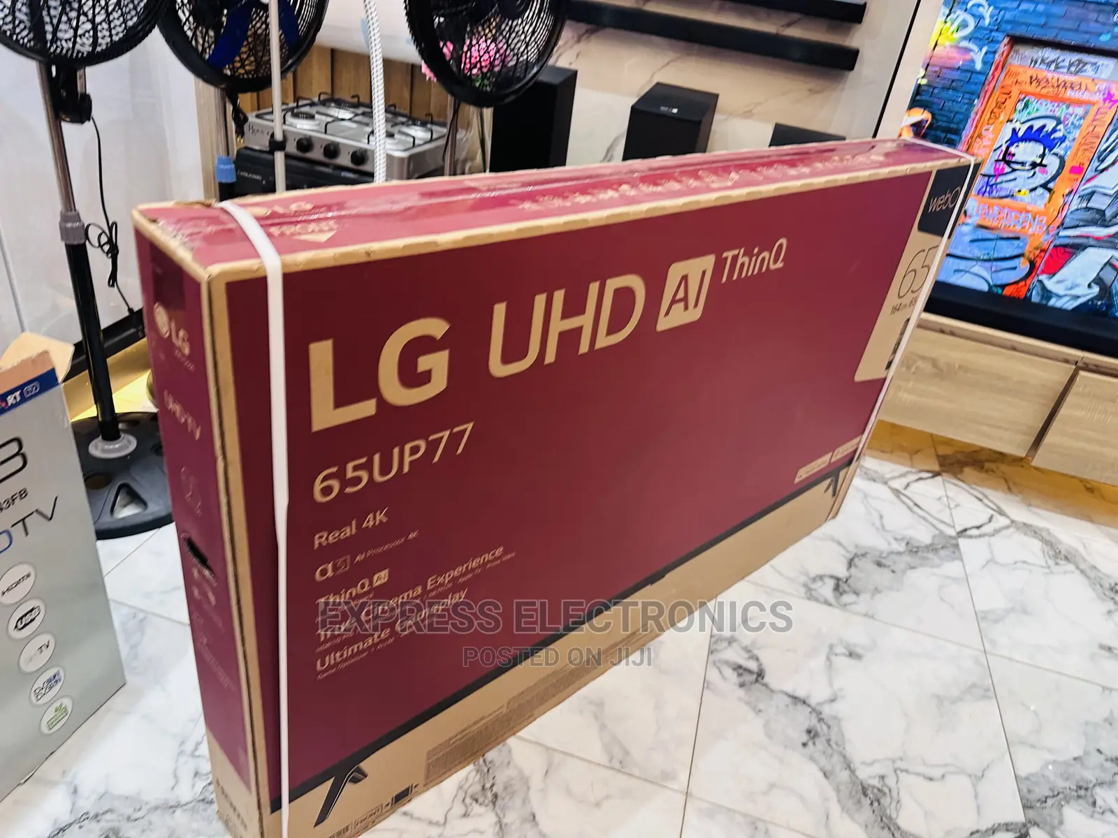Fabulous Job LG UHD Smart Up77 65” Tv