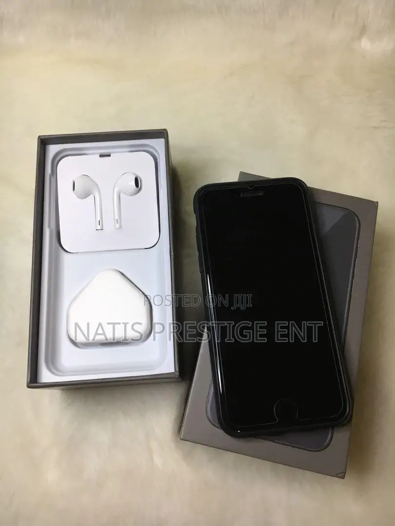 New Apple iPhone 8 256 GB Black