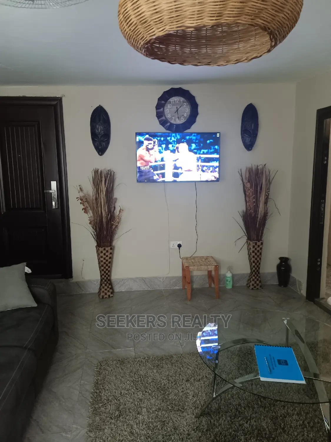 Furnished 3bdrm House in Seekers Realty, Oxford Street for rent