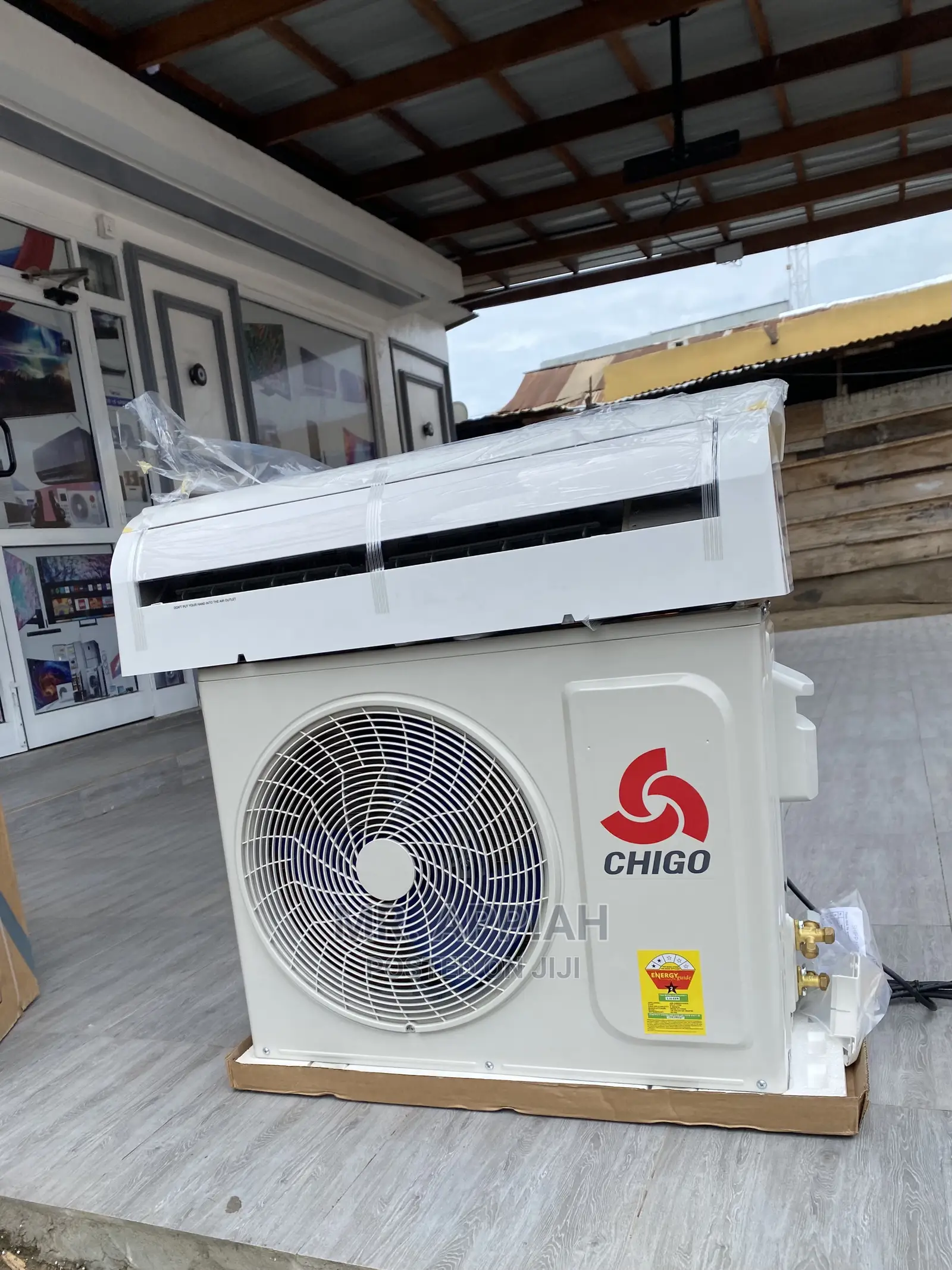 Chigo Split Type Air Conditioner Cools Fast,Feather Wider.