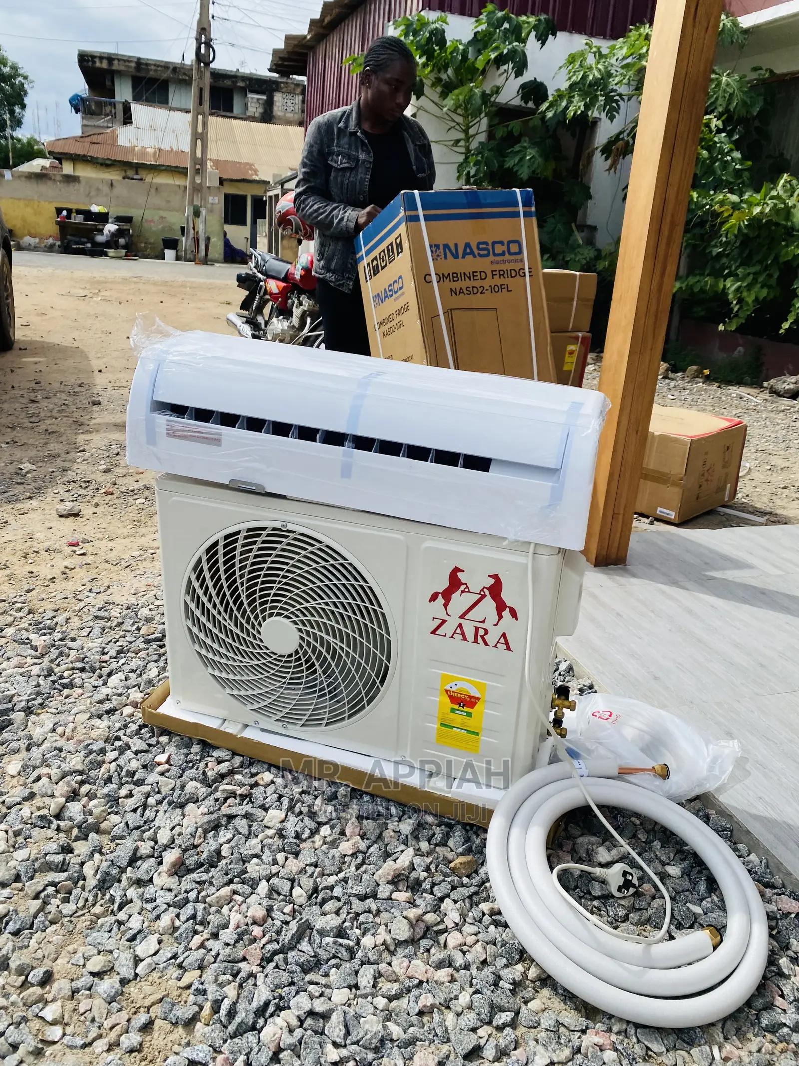 Extra Chilling Zara 1.5hp Ac With Toshiba Compressor(White)