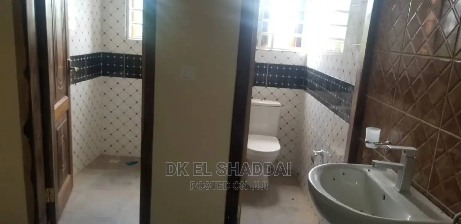 3bdrm Apartment in Pokuase for rent