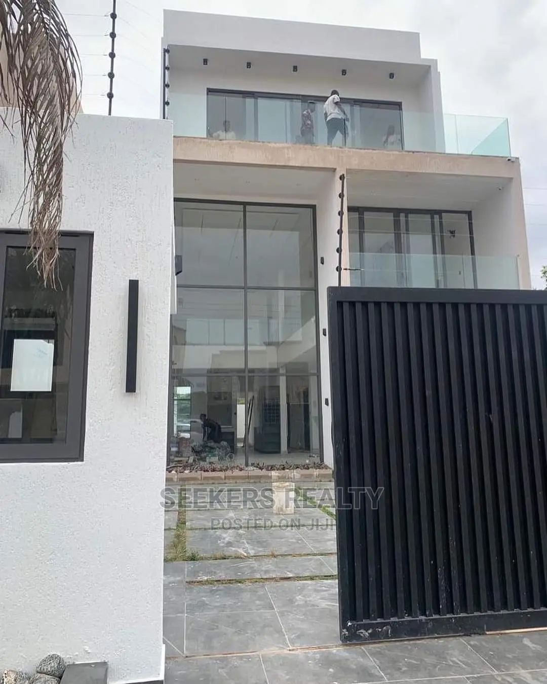 5bdrm House in Seekers Realty, Accra Metropolitan for sale