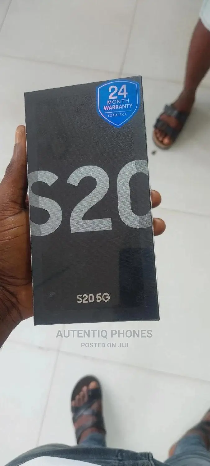New Samsung Galaxy S20 128 GB Black