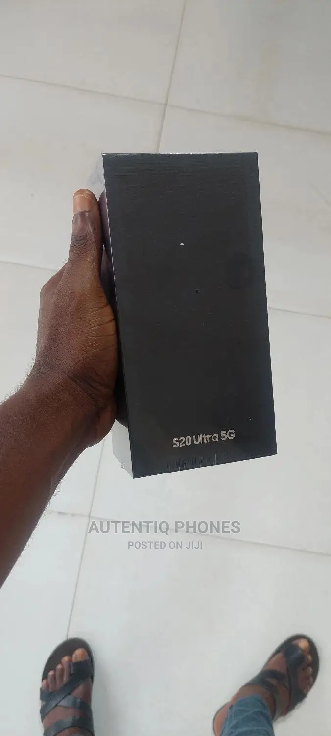 New Samsung Galaxy S20 Ultra 5G 128 GB Gray
