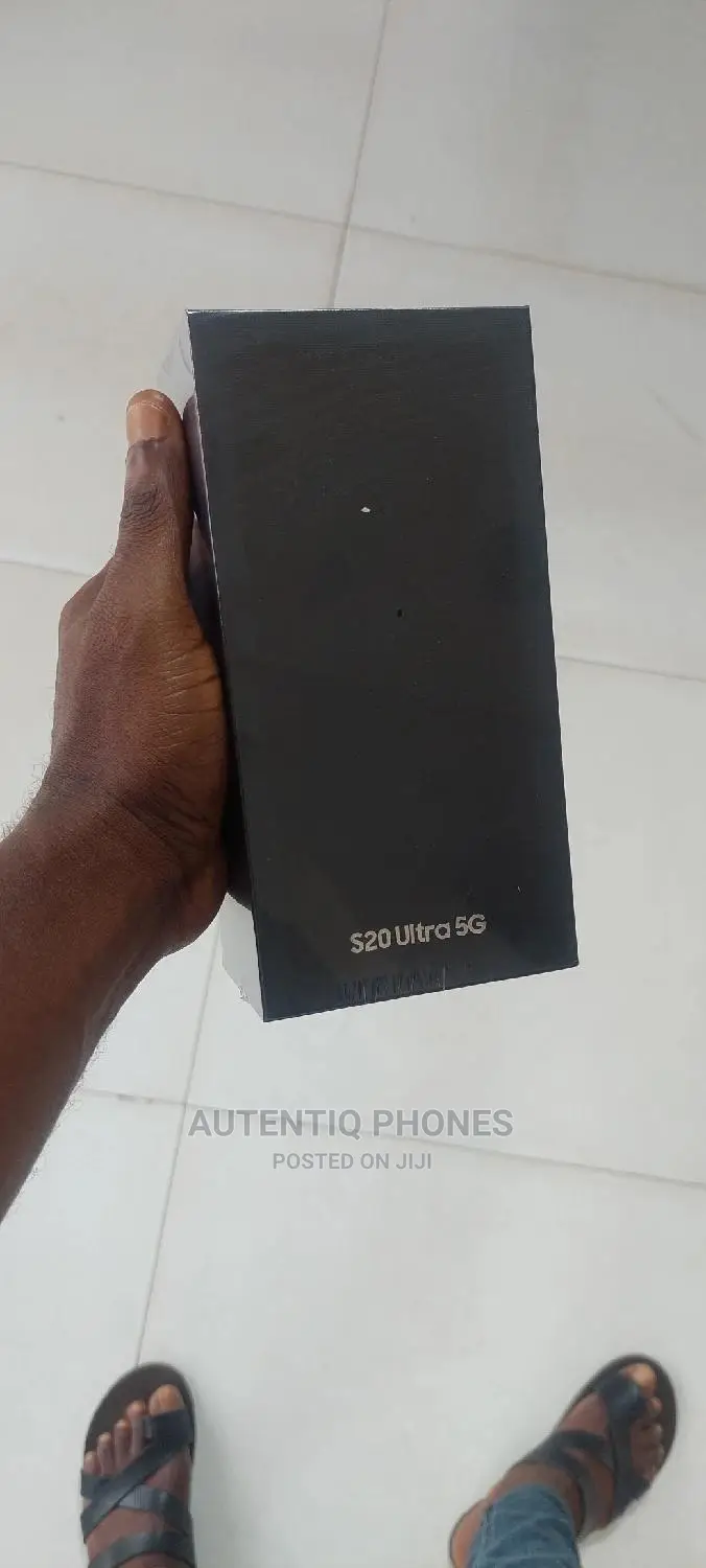 New Samsung Galaxy S20 Ultra 5G 128 GB Gray
