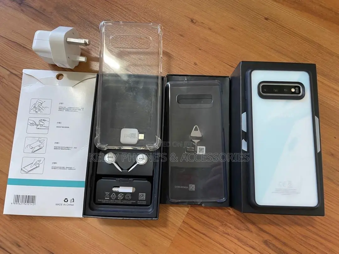 New Samsung Galaxy S10 128 GB Black