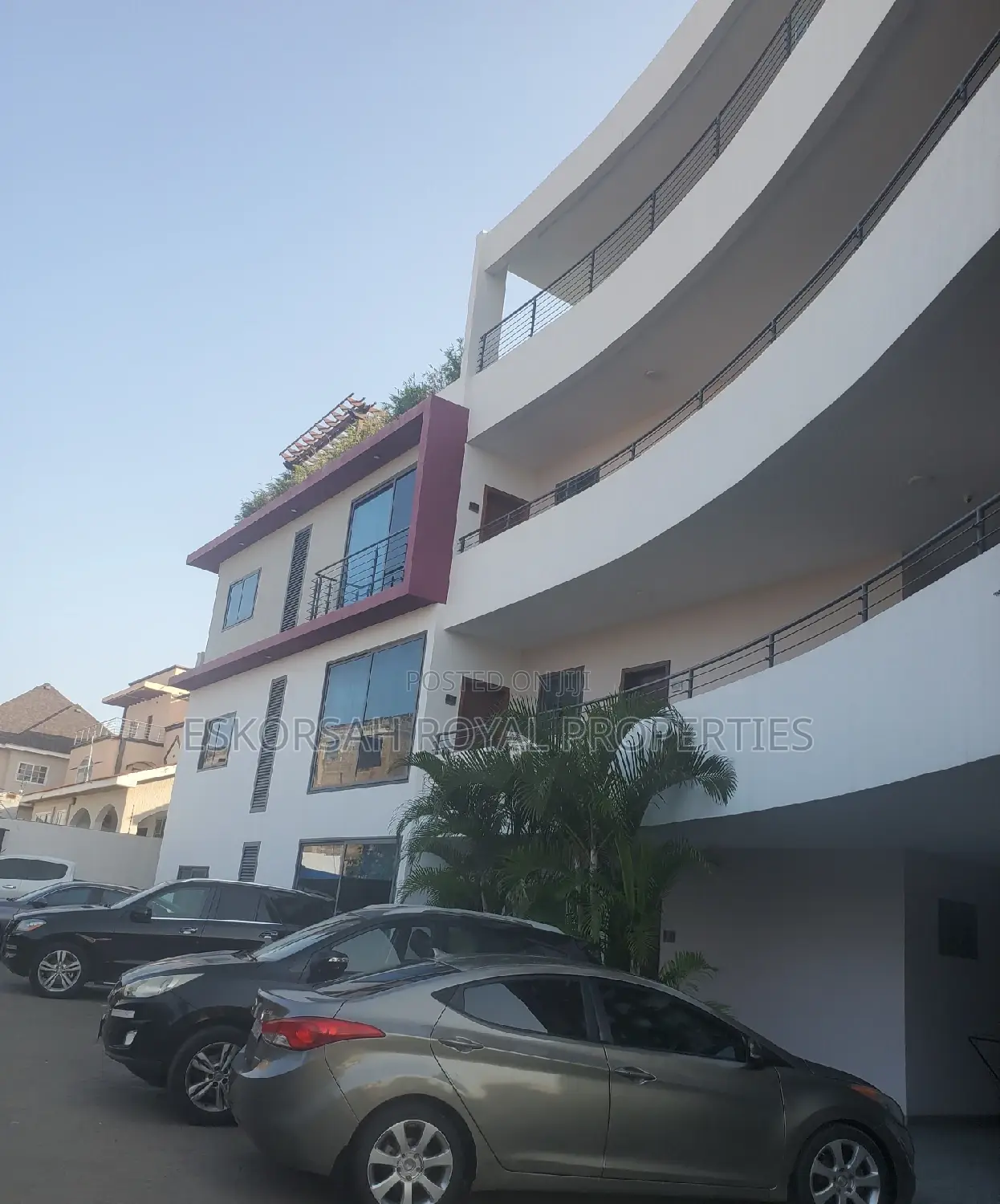 Furnished 3bdrm Apartment in A&C Mall East Legon for rent