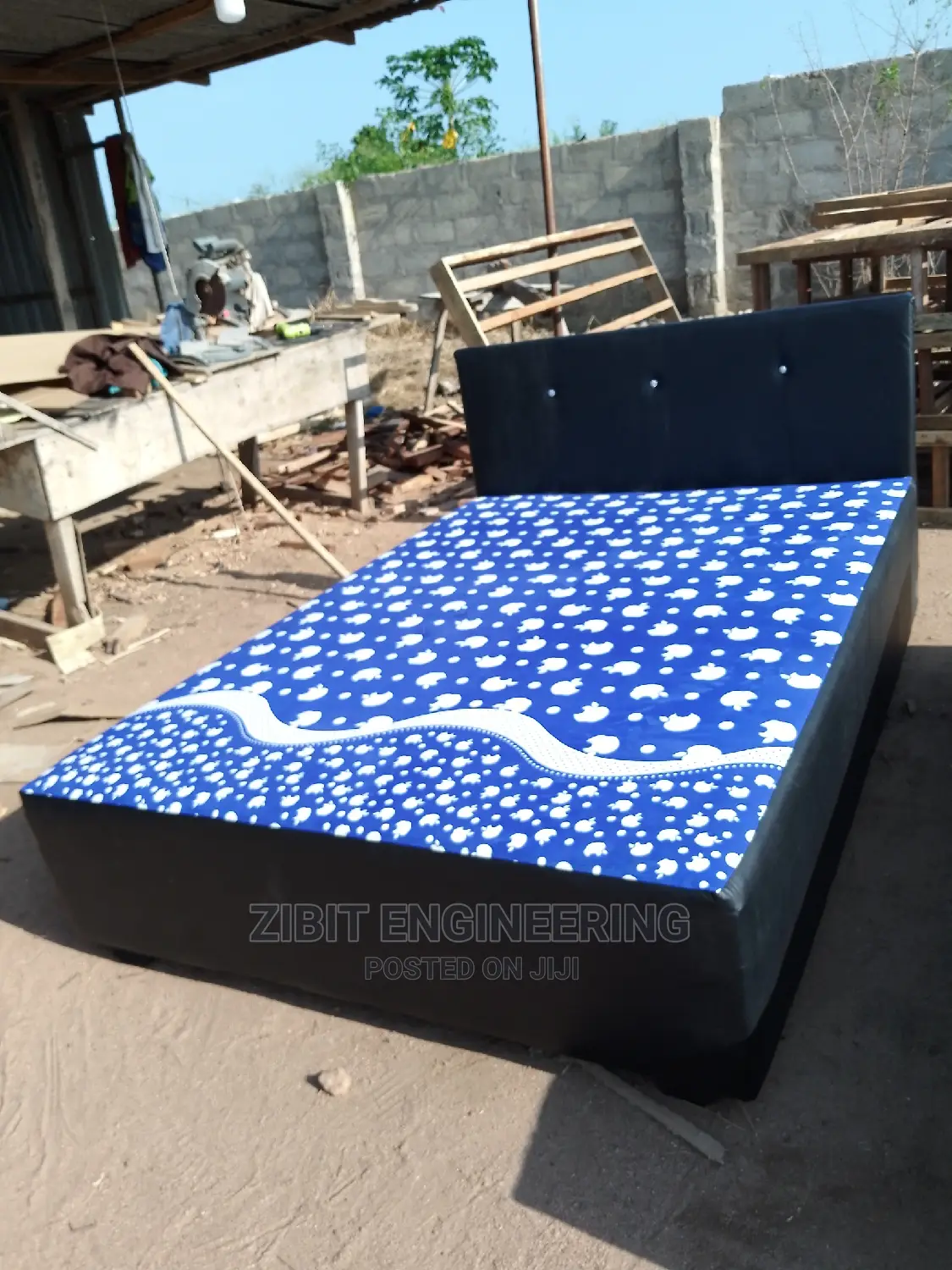 Inbuilt Double Bed