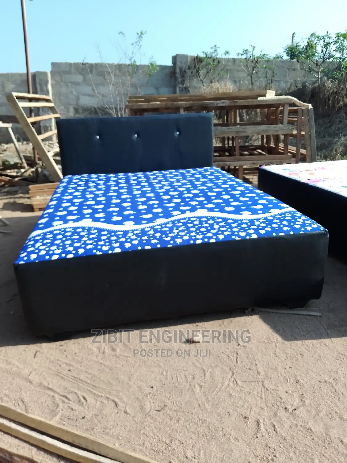 Inbuilt Double Bed