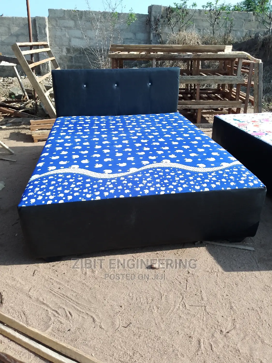 Inbuilt Double Bed