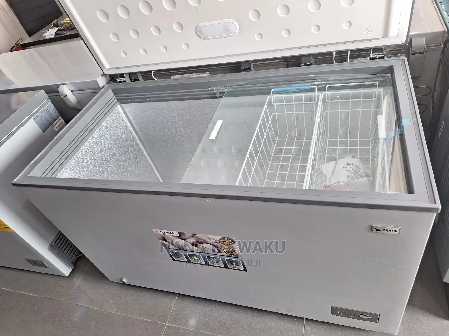 Pcf460_pearl Chest Freezer Silver Colour