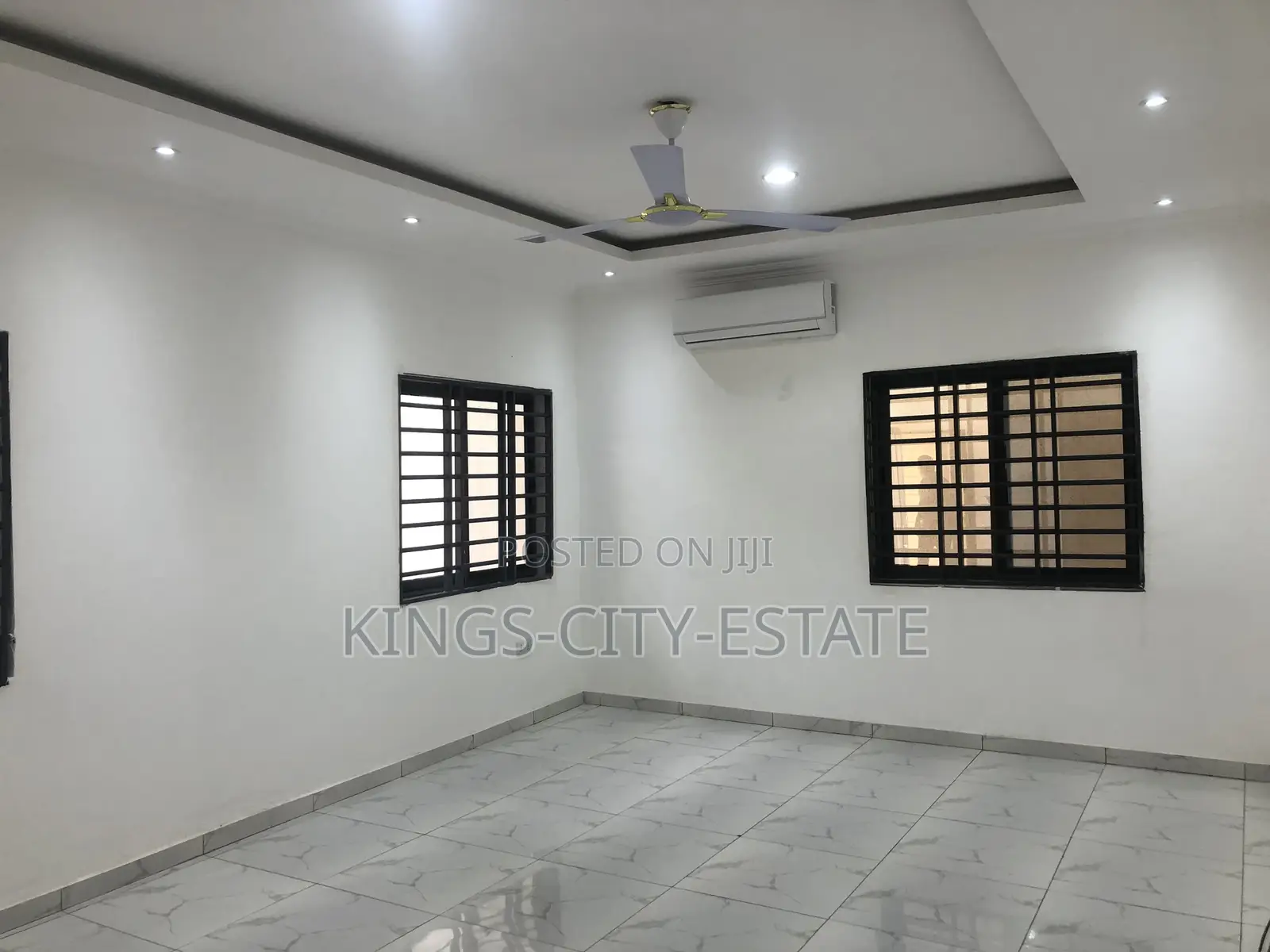 4bdrm Townhouse / Terrace in Kingsby-Area, Achimota for rent