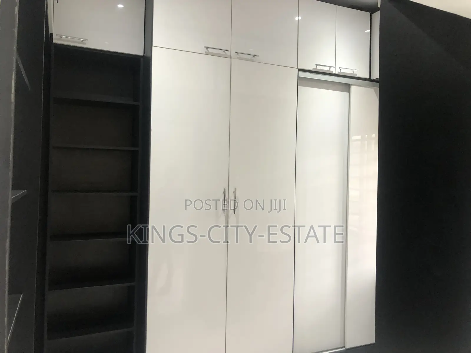 4bdrm Townhouse / Terrace in Kingsby-Area, Achimota for rent