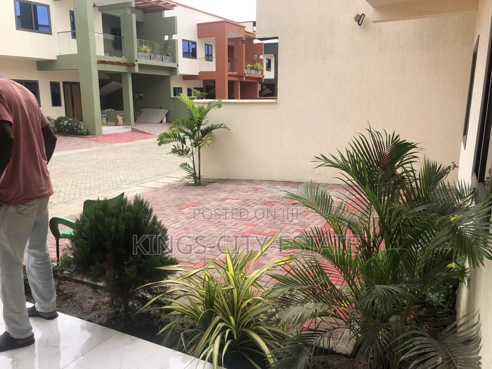 4bdrm Townhouse / Terrace in Kingsby-Area, Achimota for rent