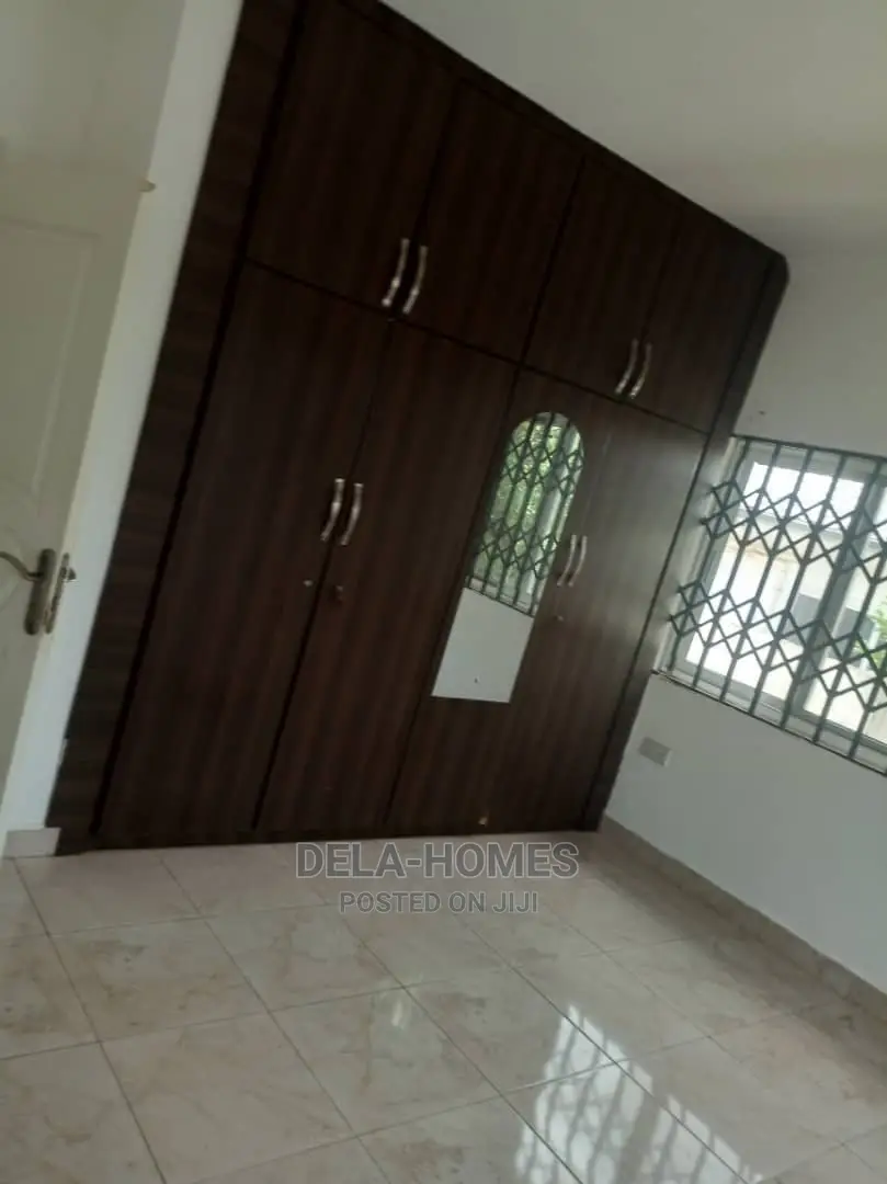 Three Bedroom Self Compound for Rent at Oyarifa.