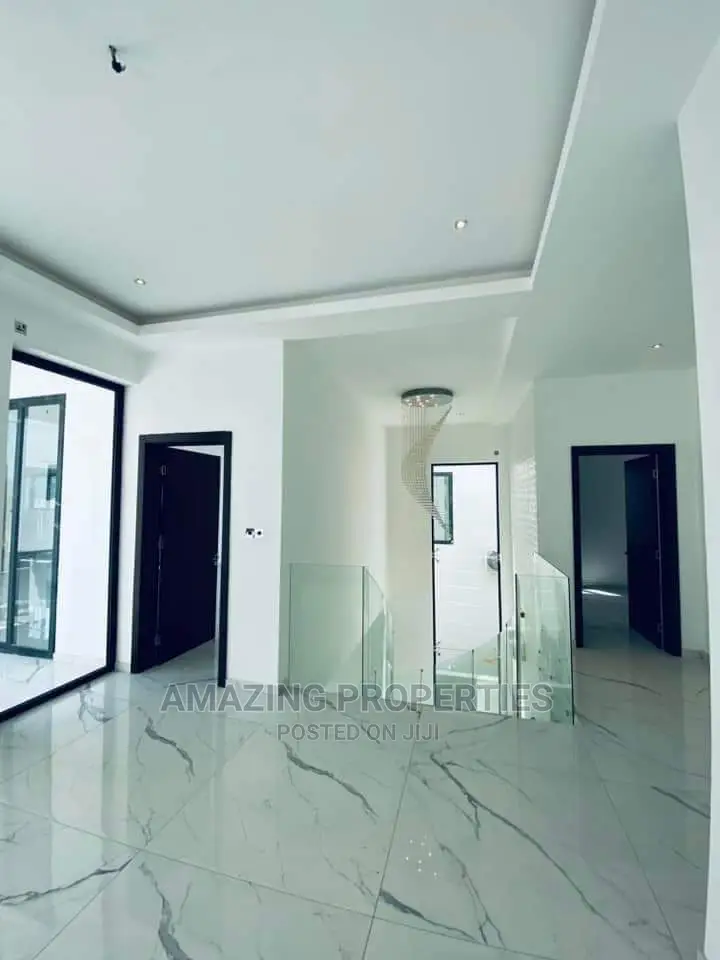 4bdrm House in 4Bedrooms House With for sale