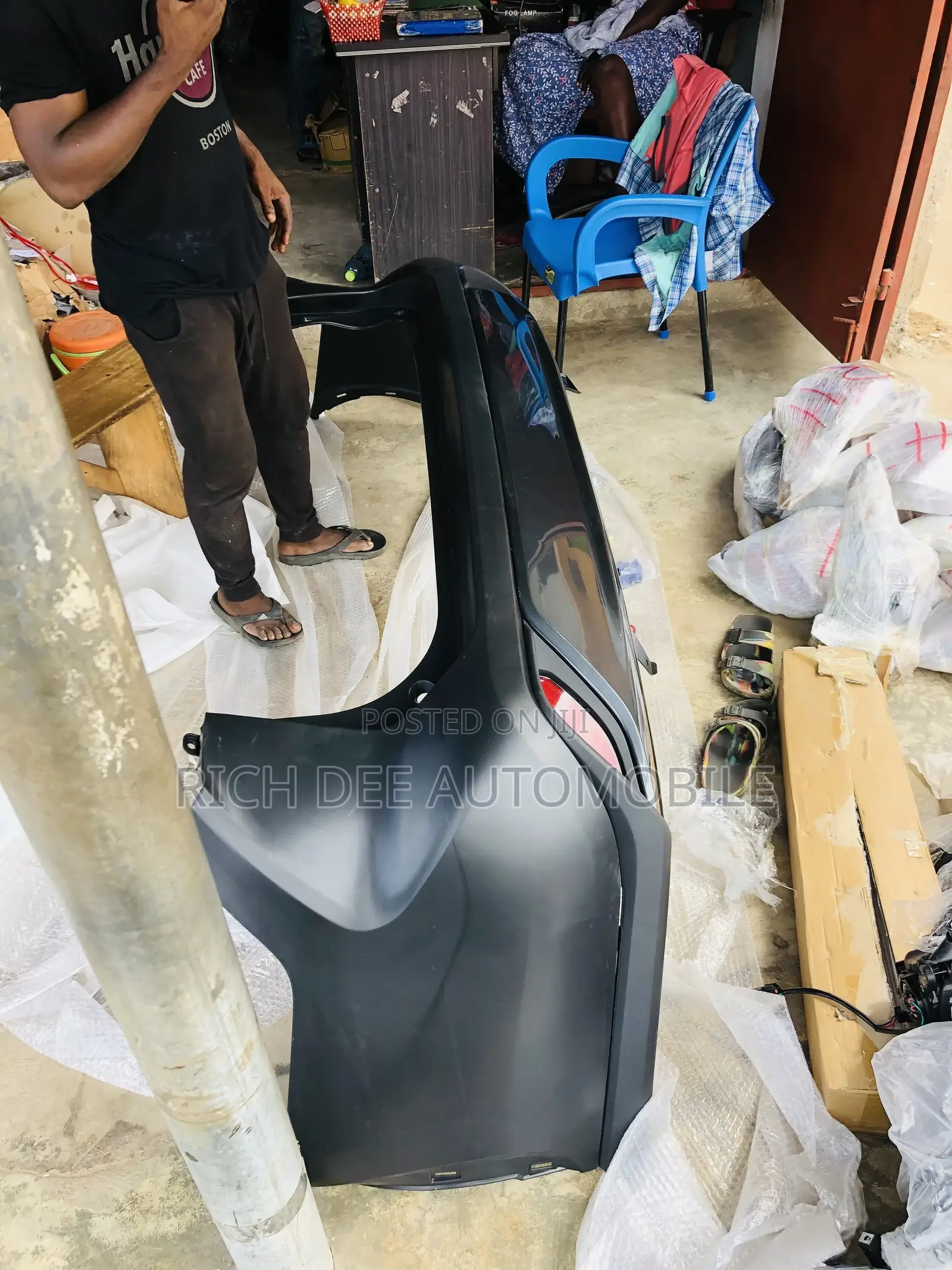 Highlander 2022 Back Bumper Complete