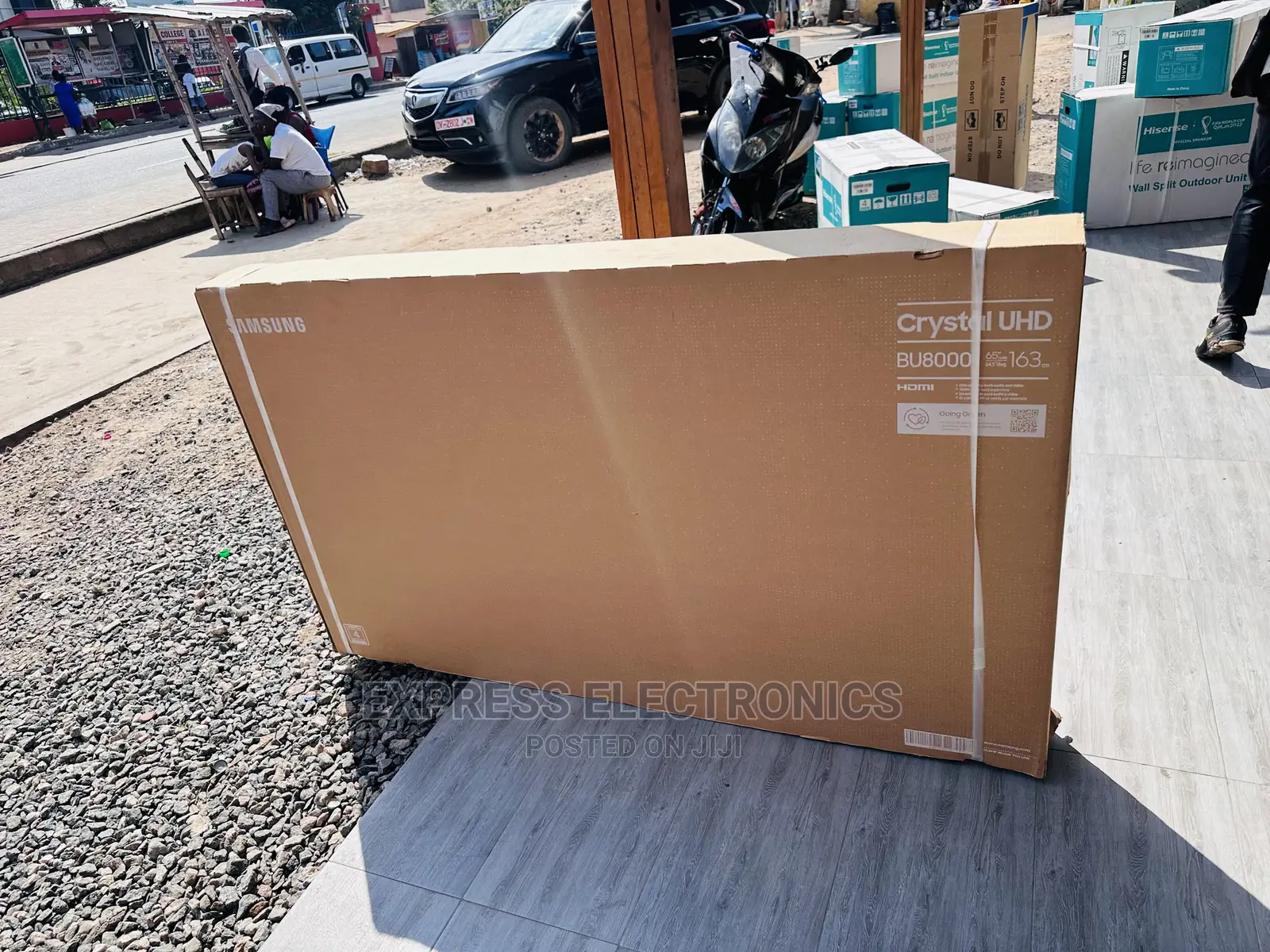 Naturally Glossy UHD Smart Samsung 65”Bu8000
