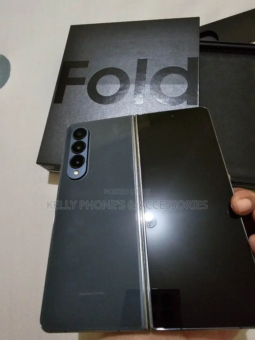 New Samsung Galaxy Z Fold3 5G 256 GB Black