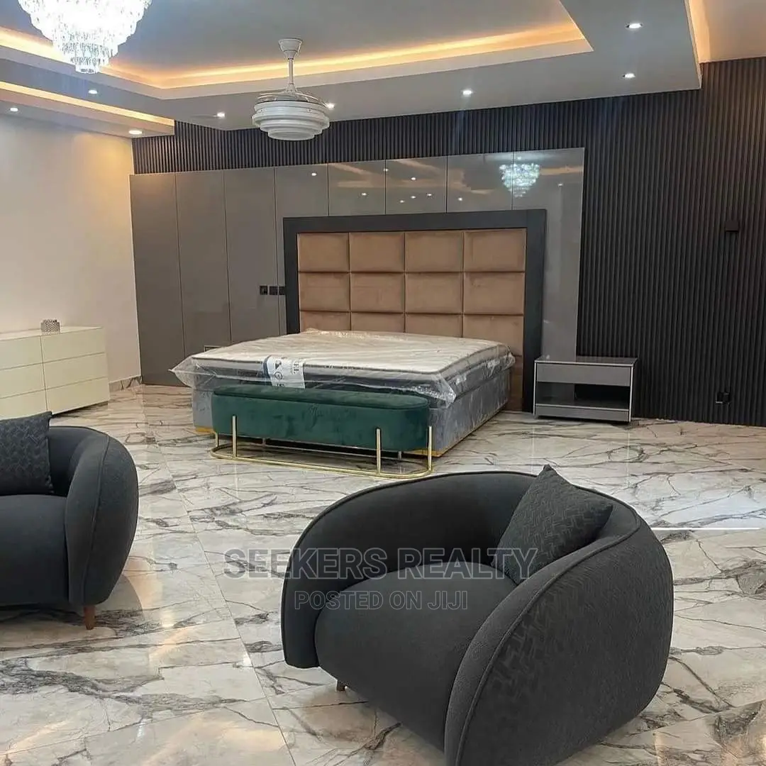 Furnished 10bdrm House in Seekers Realty, Accra Metropolitan for sale