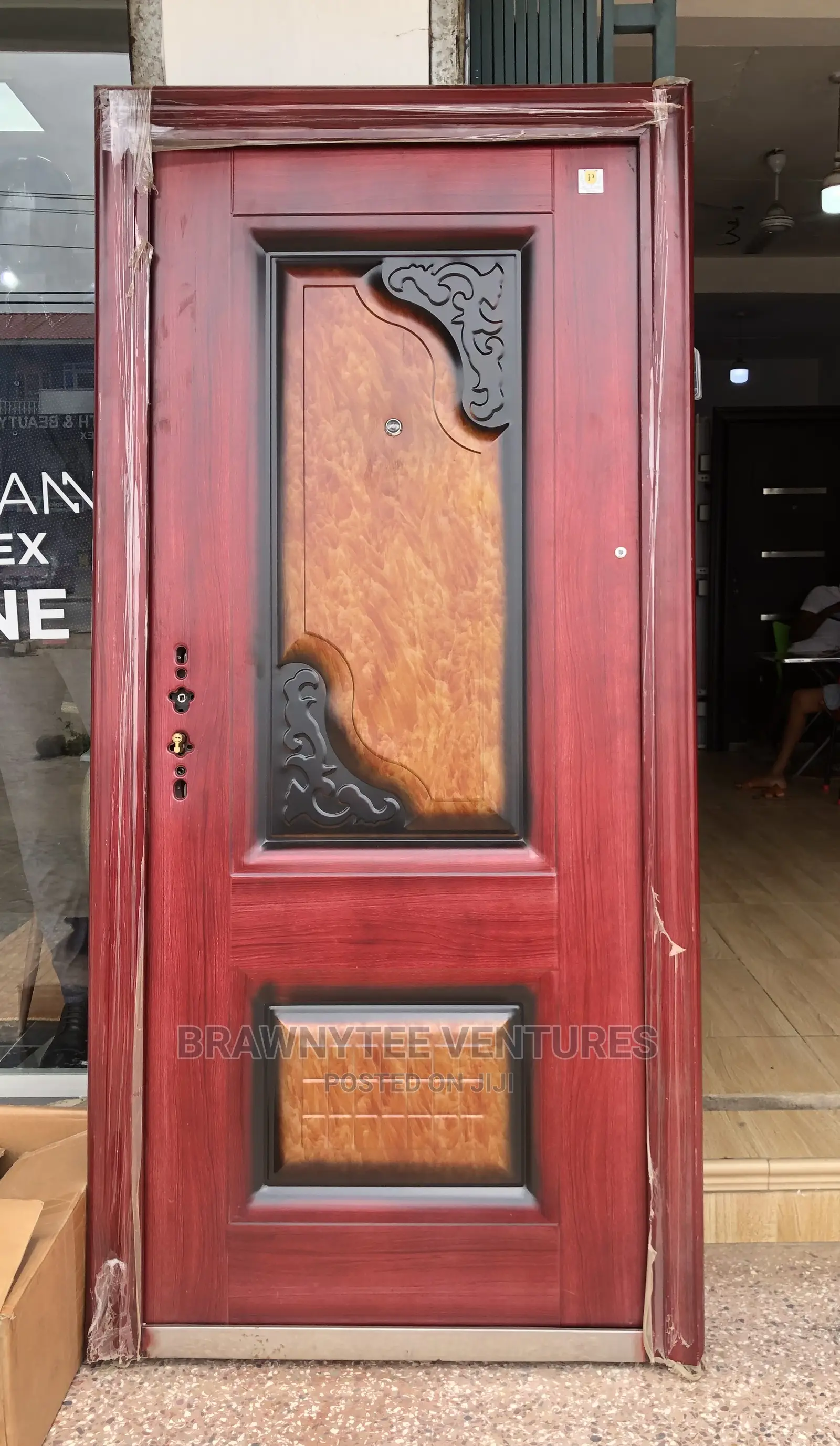 Smooth P. Door