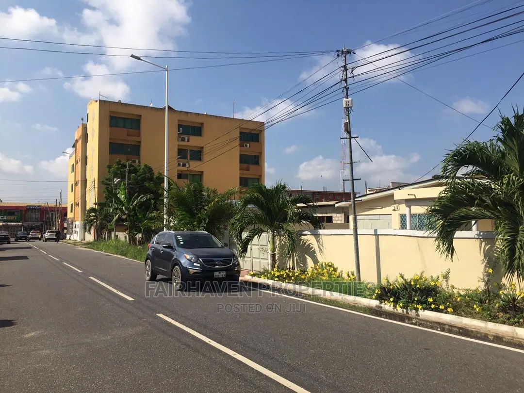 3bdrm House in Dzorwulu for rent