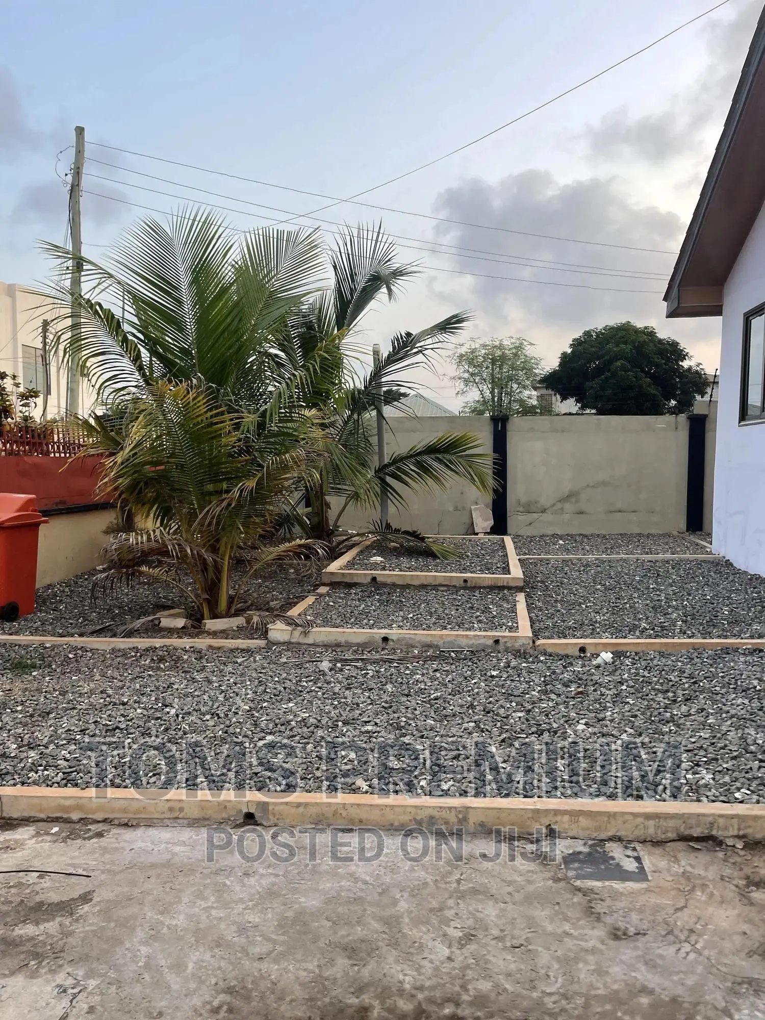 2bdrm House in East Legon for rent
