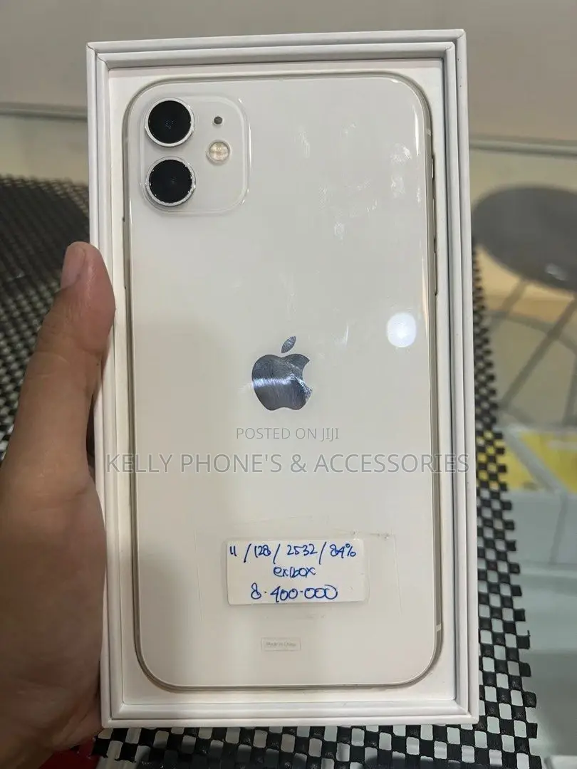 New Apple iPhone 11 128 GB White